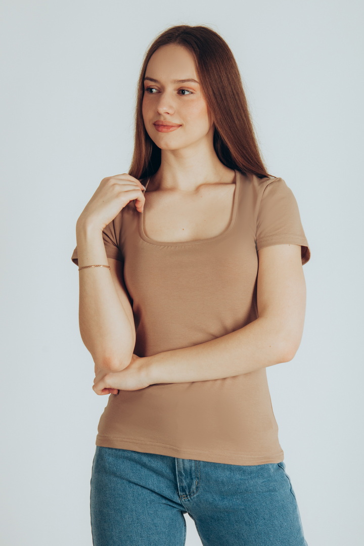 Футболка жіноча